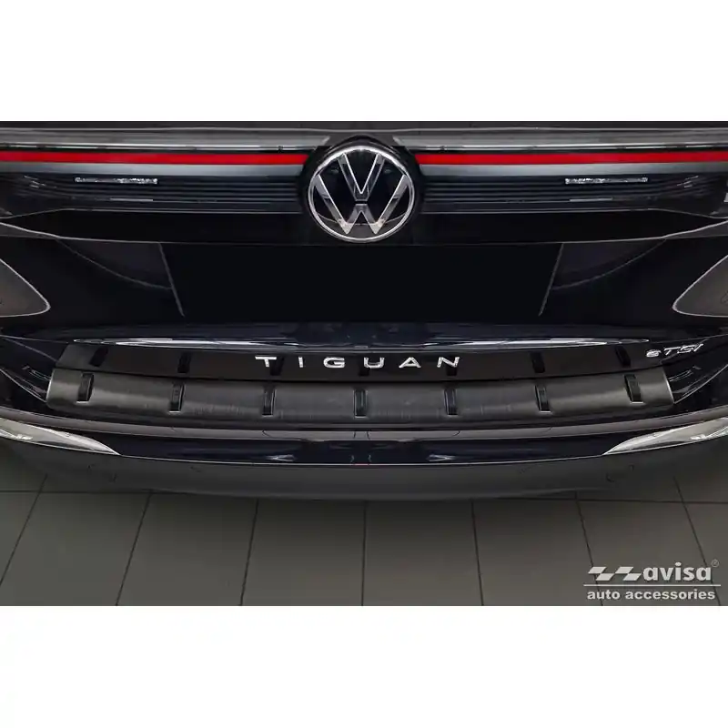 Zwart RVS Achterbumperprotector Volkswagen Tiguan III (CT1) 2024- 'STRONG EDITION' Laatste Versie